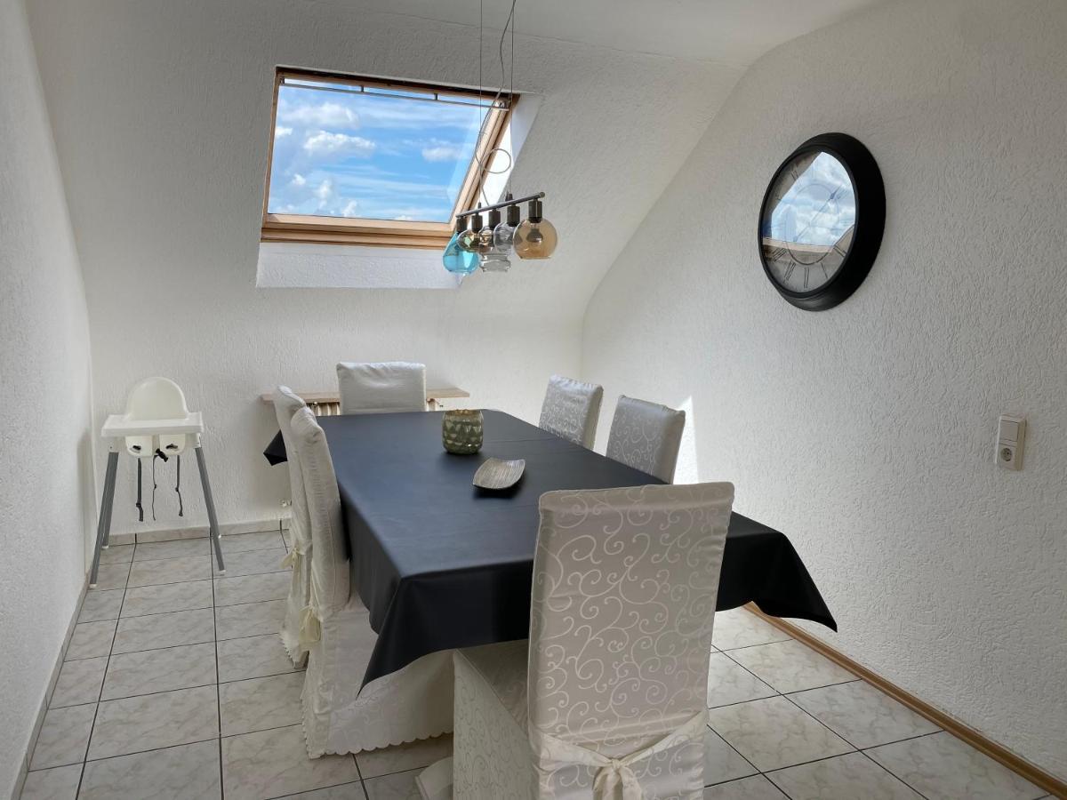 Moderne Ferien-Dachwohnung In Idyllischer Lage Neuweiler  エクステリア 写真